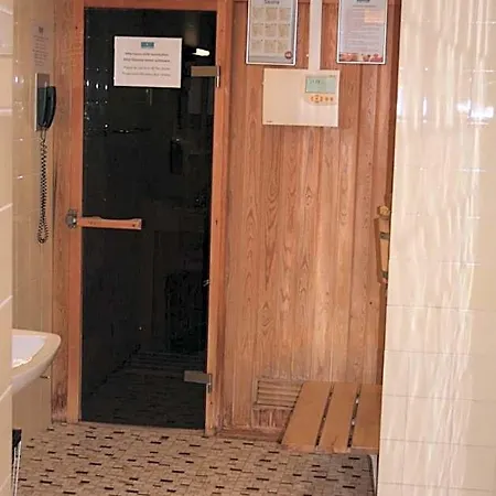 - Swimming Pool Available Aparthotel Davos