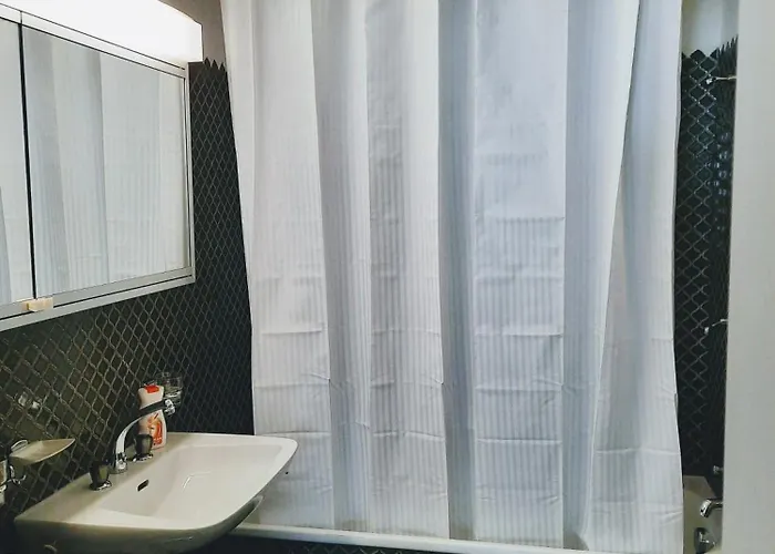 - Swimming Pool Available 4* 达沃斯