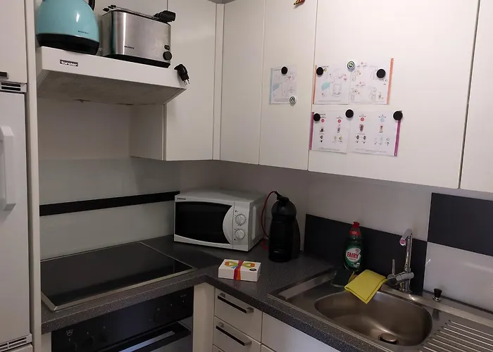 - Swimming Pool Available Lägenhetshotell